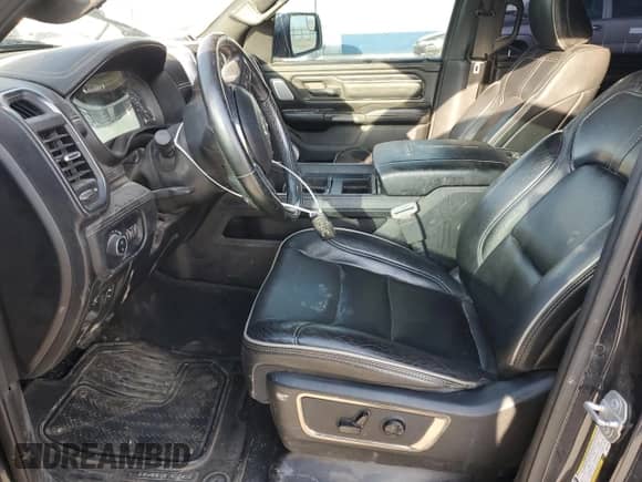 2019 Ram 1500 Limited z VIN 1C6SRFPT3KN907260, wystawiony jako Copart lot #68597555 z przebiegiem 127 663 mil mil oraz Szkoda całkowita • Salvage title. Historia ofert i sprzedaży dostępna na DreamBid. Obrazek 7.