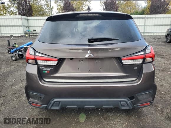 ✅ 2020 Mitsubishi Outlander SE • VIN: JA4AP4AU4LU002284 • Lot: 87041275. Listed on Copart with 103,172 mi. Free auction sales archive from the USA and detailed vehicle history report at DreamBid. Image 6.