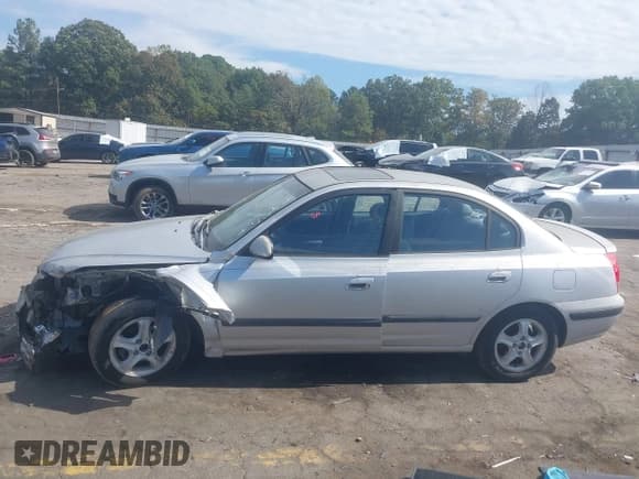 ✅ 2004 Hyundai Elantra GLS • VIN: KMHDN46D54U774954 • Lot: 43504410. Listed on IAAI with 40,462 mi. Free auction sales archive from the USA and detailed vehicle history report at DreamBid. Image 13.