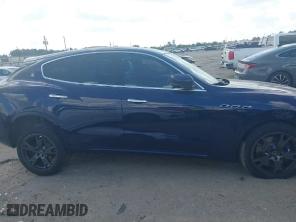 ✅ 2021 Maserati Levante S • VIN: ZN661YUAXMX370022 • Lot: 40672941. Listed on IAAI with Not provided. Free auction sales archive from the USA and detailed vehicle history report at DreamBid. Image 14.