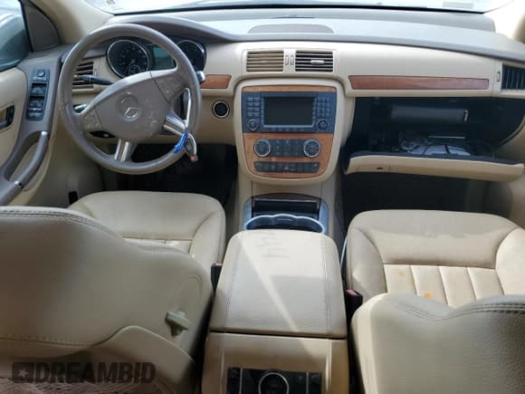 ✅ 2008 Mercedes-Benz R 3.5L • VIN: 4JGCB65E78A074600 • Лот: 75117744. Опубликован ранее на Copart с пробегом Не указан. Бесплатный доступ к архиву аукционных продаж из США и подробный отчёт об истории автомобиля на DreamBid. Изображение 8.