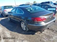 ✅ 2013 Volkswagen CC R-Line • VIN: WVWBP7AN9DE521959 • Lot: 43852733. Wystawiony na IAAI z przebiegiem 120 573 mil. Bezpłatny archiwum sprzedaży aukcyjnych z USA i szczegółowy raport historii pojazdu na DreamBid. Zdjęcie 3.