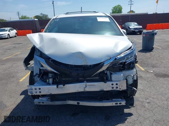 ✅ 2021 Toyota Sienna XLE • VIN: 5TDJRKEC8MS032240 • Lot: 42335055. Listed on IAAI with 42,265 mi. Free auction sales archive from the USA and detailed vehicle history report at DreamBid. Image 12.