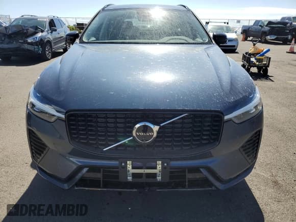 ✅ 2024 Volvo XC60 Plus Dark Theme • VIN: YV4H60DL7R1890796 • Lot: 89396905. Listed on Copart with 1,157 mi. Free auction sales archive from the USA and detailed vehicle history report at DreamBid. Image 5.