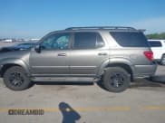 ✅ 2003 Toyota Sequoia Limited • VIN: 5TDBT48A23S153811 • Lot: 42668172. Listed on IAAI with 318,770 mi. Free auction sales archive from the USA and detailed vehicle history report at DreamBid. Image 14.