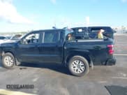 ✅ 2024 Nissan Frontier S • VIN: 1N6ED1EJ8RN638446 • Lot: 43453025. Wystawiony na IAAI z przebiegiem 11 659 mil. Bezpłatny archiwum sprzedaży aukcyjnych z USA i szczegółowy raport historii pojazdu na DreamBid. Zdjęcie 15.