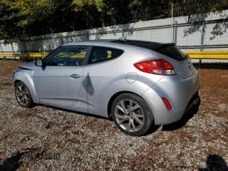 ✅ 2017 Hyundai Veloster • VIN: KMHTC6AD2HU309333 • Lot: 83463694. Wystawiony na Copart z przebiegiem 170 621 mil. Bezpłatny archiwum sprzedaży aukcyjnych z USA i szczegółowy raport historii pojazdu na DreamBid. Zdjęcie 2.