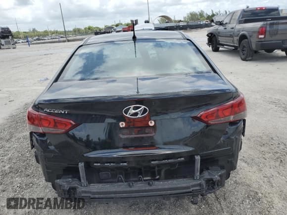 ✅ 2019 Hyundai Accent SE • VIN: 3KPC24A33KE064602 • Лот: 69578844. Опубликован ранее на Copart с пробегом 84 516 миль. Бесплатный доступ к архиву аукционных продаж из США и подробный отчёт об истории автомобиля на DreamBid. Изображение 6.