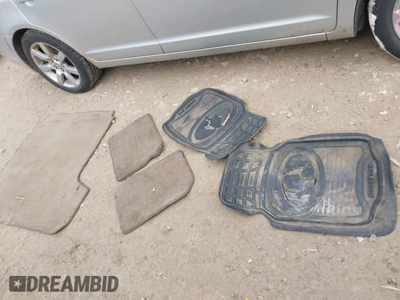 ✅ 2000 Toyota 4Runner Limited • VIN: JT3HN87R0Y0301701 • Лот: 43770902. Опубликован ранее на IAAI с пробегом 254 047 миль. Бесплатный доступ к архиву аукционных продаж из США и подробный отчёт об истории автомобиля на DreamBid. Изображение 12.