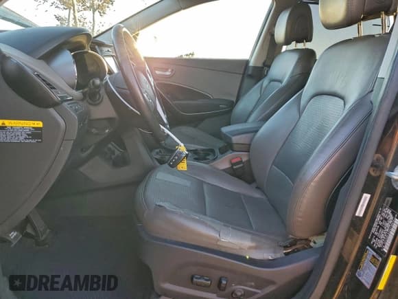 ✅ 2014 Hyundai Santa Fe • VIN: 5XYZUDLB2EG178073 • Lot: 95996105. Wystawiony na Copart z przebiegiem 132 008 mil. Bezpłatny archiwum sprzedaży aukcyjnych z USA i szczegółowy raport historii pojazdu na DreamBid. Zdjęcie 7.