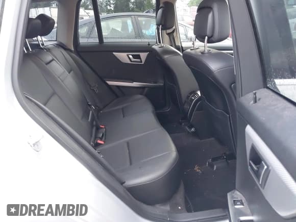 ✅ 2014 Mercedes-Benz GLK 350 • VIN: WDCGG8JB3EG312766 • Лот: 43644743. Опубликован ранее на IAAI с пробегом 215 561 миль. Бесплатный доступ к архиву аукционных продаж из США и подробный отчёт об истории автомобиля на DreamBid. Изображение 8.