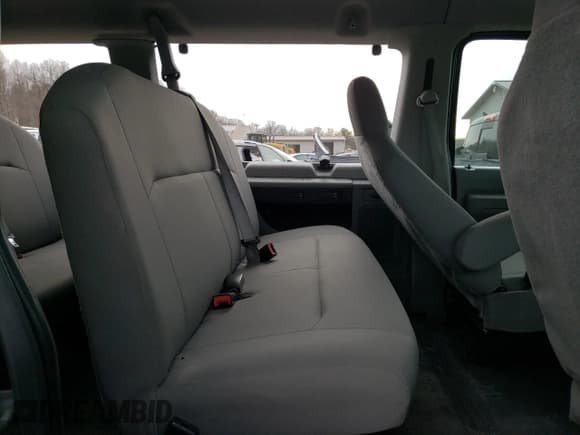 ✅ 2011 Ford Econoline Passenger XL • VIN: 1FBSS3BL9BDB32685 • Lot: 46013435. Listed on Copart with 26,319 mi. Free auction sales archive from the USA and detailed vehicle history report at DreamBid. Image 11.