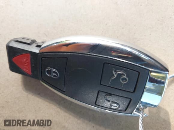 ✅ 2010 Mercedes-Benz E 550 • VIN: WDDKJ7CB4AF012491 • Лот: 42165752. Опубликован ранее на IAAI с пробегом 67 581 миль. Бесплатный доступ к архиву аукционных продаж из США и подробный отчёт об истории автомобиля на DreamBid. Изображение 11.