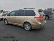 ✅ 2012 Toyota Sienna XLE • VIN: 5TDDK3DC7CS032642 • Lot: 96193415. Listed on Copart with 176,924 mi. Free auction sales archive from the USA and detailed vehicle history report at DreamBid. Image 2.