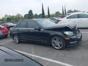 ✅ 2014 Mercedes-Benz C 250 Sport • VIN: WDDGF4HB8EA940242 • Lot: 42661812. Wystawiony na IAAI z przebiegiem 167 902 mil. Bezpłatny archiwum sprzedaży aukcyjnych z USA i szczegółowy raport historii pojazdu na DreamBid. Zdjęcie 13.