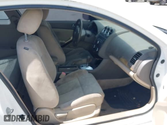 ✅ 2012 Nissan Altima S • VIN: 1N4AL2EP0CC152141 • Lot: 43214051. Wystawiony na IAAI z przebiegiem 203 093 mil. Bezpłatny archiwum sprzedaży aukcyjnych z USA i szczegółowy raport historii pojazdu na DreamBid. Zdjęcie 5.