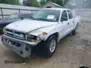 ✅ 2000 Dodge Dakota Sport • VIN: 1B7GL2AN4YS691223 • Лот: 41964561. Размещён на IAAI с пробегом 169 936 миль миль. Получите бесплатный доступ к архиву аукционных продаж из США и посмотрите подробный отчёт об истории автомобиля на DreamBid. Изображение 2.