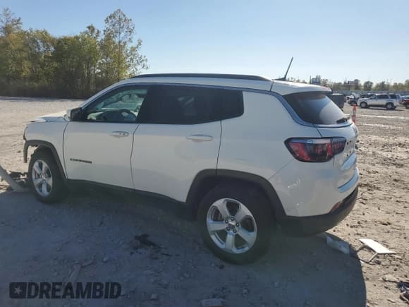 ✅ 2019 Jeep Compass Latitude • VIN: 3C4NJCBB6KT649679 • Lot: 82740365. Listed on Copart with 71,904 mi. Free auction sales archive from the USA and detailed vehicle history report at DreamBid. Image 2.