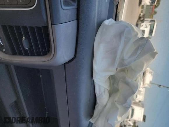 ✅ 2023 Ram 1500 Tradesman • VIN: 3C6JR6DG7PG626825 • Lot: 43822947. Wystawiony na IAAI z przebiegiem 59 455 mil. Bezpłatny archiwum sprzedaży aukcyjnych z USA i szczegółowy raport historii pojazdu na DreamBid. Zdjęcie 14.