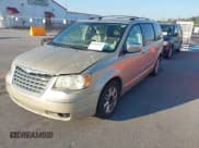 ✅ 2010 Chrysler Town & Country Limited • VIN: 2A4RR7DX6AR321958 • Lot: 43419767. Wystawiony na IAAI z przebiegiem 262 613 mil. Bezpłatny archiwum sprzedaży aukcyjnych z USA i szczegółowy raport historii pojazdu na DreamBid. Zdjęcie 2.