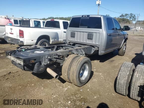 ✅ 2022 Ram 3500 Tradesman • VIN: 3C7WRTCL3NG235571 • Lot: 86638184. Listed on Copart with 46,582 mi. Free auction sales archive from the USA and detailed vehicle history report at DreamBid. Image 3.