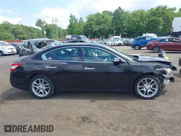 ✅ 2011 Nissan Maxima SV • VIN: 1N4AA5AP9BC809126 • Lot: 42716709. Listed on IAAI with 150,118 mi. Free auction sales archive from the USA and detailed vehicle history report at DreamBid. Image 13.