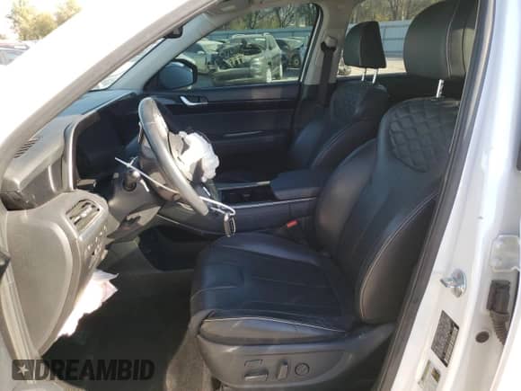 2021 Hyundai Palisade Limited с VIN KM8R5DHE1MU334256, выставлен на аукционе Copart как лот 71318644 с пробегом 49 612 миль миль и Списание • Salvage title. История ставок и продаж доступна на DreamBid. Изображение 7.