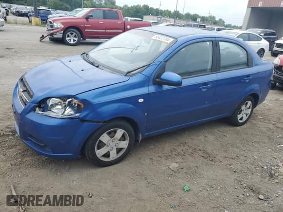 2007 Chevrolet Aveo LS z VIN KL1TD56687B057692, wystawiony jako Copart lot #65422784 z przebiegiem 63 553 mil mil oraz Szkoda całkowita • Salvage title. Historia ofert i sprzedaży dostępna na DreamBid. Obrazek 1.