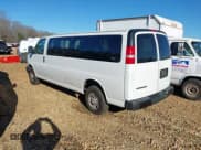 ✅ 2023 Chevrolet Express Passenger LS • VIN: 1GAZGNFP9P1114645 • Лот: 41663857. Опубликован ранее на IAAI с пробегом 128 181 миль. Бесплатный доступ к архиву аукционных продаж из США и подробный отчёт об истории автомобиля на DreamBid. Изображение 3.