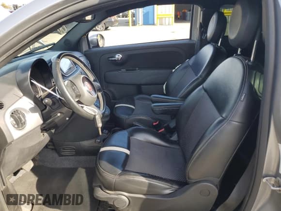 ✅ 2016 FIAT 500e • VIN: 3C3CFFGE9GT197803 • Lot: 50646875. Listed on Copart with 55,315 mi. Free auction sales archive from the USA and detailed vehicle history report at DreamBid. Image 7.