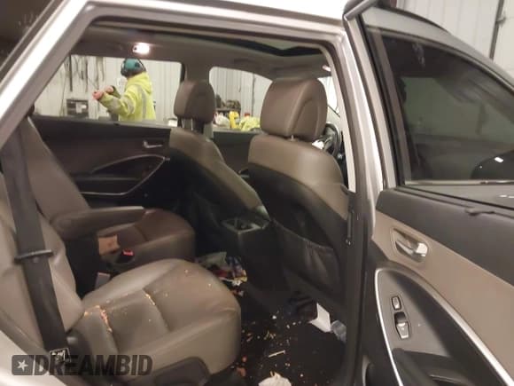 ✅ 2017 Hyundai Santa Fe Limited Ultimate • VIN: KM8SR4HF9HU210482 • Лот: 41911681. Опубликован ранее на IAAI с пробегом 110 933 миль. Бесплатный доступ к архиву аукционных продаж из США и подробный отчёт об истории автомобиля на DreamBid. Изображение 8.