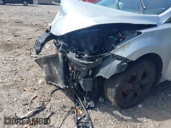 ✅ 2013 Hyundai Elantra GLS • VIN: 5NPDH4AE1DH220042 • Lot: 43321412. Wystawiony na IAAI z przebiegiem 160 000 mil mil. Skorzystaj z bezpłatnego archiwum sprzedaży aukcyjnych z USA i zobacz szczegółowy raport historii pojazdu na DreamBid. Zdjęcie 6.