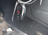 ✅ 2012 Volkswagen Touareg Sport • VIN: WVGEF9BP5CD011717 • Lot: 41787614. Wystawiony na IAAI z przebiegiem 138 127 mil. Bezpłatny archiwum sprzedaży aukcyjnych z USA i szczegółowy raport historii pojazdu na DreamBid. Zdjęcie 11.