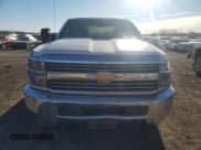 ✅ 2016 Chevrolet Silverado 2500HD Work Truck • VIN: 1GC1KUEG7GF193105 • Lot: 82043414. Wystawiony na Copart z przebiegiem 245 893 mil. Bezpłatny archiwum sprzedaży aukcyjnych z USA i szczegółowy raport historii pojazdu na DreamBid. Zdjęcie 5.