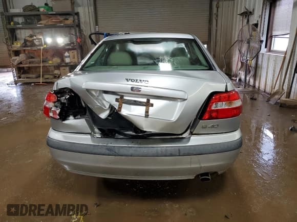 ✅ 2004 Volvo S40 • VIN: YV1VS27594F089366 • Lot: 49464025. Listed on Copart with Not provided. Free auction sales archive from the USA and detailed vehicle history report at DreamBid. Image 6.