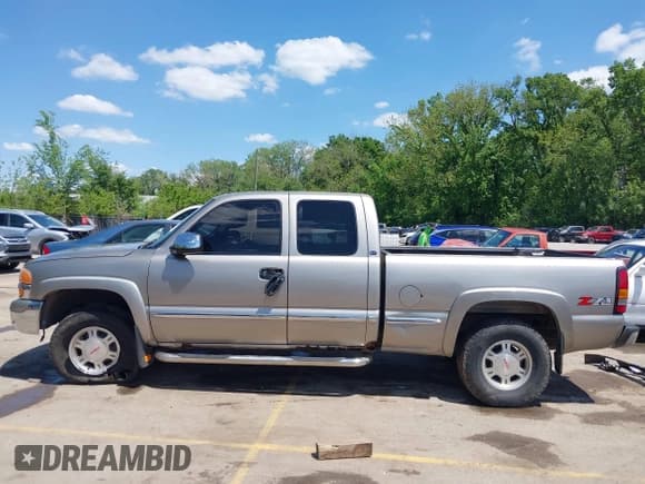 ✅ 2001 GMC Sierra 1500 SLE • VIN: 2GTEK19T611308931 • Лот: 42192722. Опубликован ранее на IAAI с пробегом 271 777 миль. Бесплатный доступ к архиву аукционных продаж из США и подробный отчёт об истории автомобиля на DreamBid. Изображение 15.