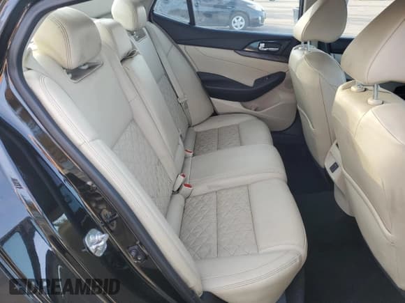 ✅ 2018 Nissan Maxima Platinum • VIN: 1N4AA6AP4JC362371 • Lot: 89444065. Wystawiony na Copart z przebiegiem 68 703 mil. Bezpłatny archiwum sprzedaży aukcyjnych z USA i szczegółowy raport historii pojazdu na DreamBid. Zdjęcie 10.