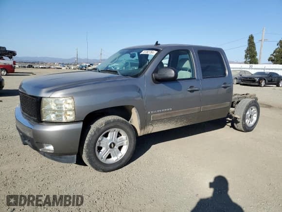 ✅ 2007 Chevrolet Silverado 1500 1LT • VIN: 3GCEK13M97G557029 • Лот: 73782784. Опубликован ранее на Copart с пробегом 140 827 миль. Бесплатный доступ к архиву аукционных продаж из США и подробный отчёт об истории автомобиля на DreamBid. Изображение 1.