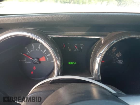 ✅ 2007 Ford Mustang Deluxe • VIN: 1ZVFT84N975296099 • Lot: 58169845. Listed on Copart with 108,251 mi. Free auction sales archive from the USA and detailed vehicle history report at DreamBid. Image 9.