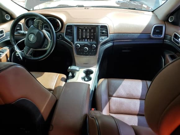 ✅ 2015 Jeep Grand Cherokee • VIN: 1C4RJEJMXFC920244 • Lot: 85840665. Listed on Copart with 116,223 mi. Free auction sales archive from the USA and detailed vehicle history report at DreamBid. Image 8.