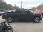 ✅ 2018 Ford F-150 XL • VIN: 1FTEW1EP0JFD22507 • Lot: 43531957. Wystawiony na IAAI z przebiegiem 122 334 mil. Bezpłatny archiwum sprzedaży aukcyjnych z USA i szczegółowy raport historii pojazdu na DreamBid. Zdjęcie 13.