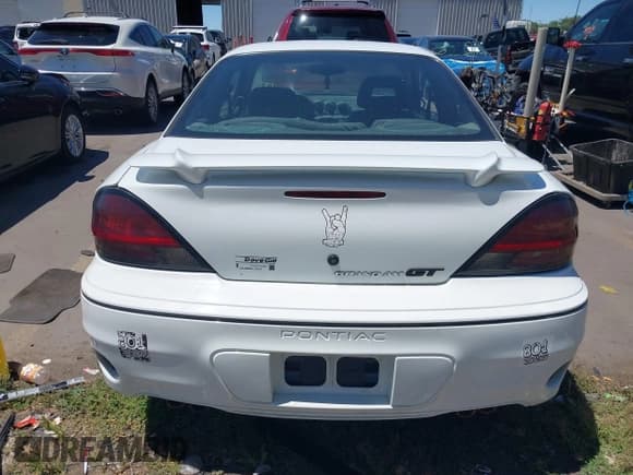 ✅ 2000 Pontiac Grand Am GT • VIN: 1G2NW12E2YM824772 • Lot: 42714763. Listed on IAAI with 120,858 mi. Free auction sales archive from the USA and detailed vehicle history report at DreamBid. Image 16.