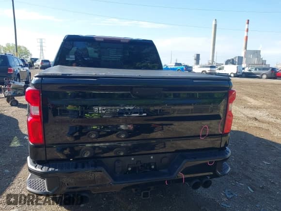 ✅ 2021 Chevrolet Silverado 1500 LT Trail Boss • VIN: 1GCPYFED9MZ193451 • Lot: 42145133. Listed on IAAI with 74,286 mi. Free auction sales archive from the USA and detailed vehicle history report at DreamBid. Image 16.