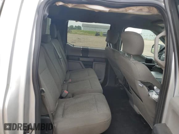 ✅ 2017 Ford F-150 XL • VIN: 1FTEW1CP8HKC85551 • Лот: 42803535. Опубликован ранее на Copart с пробегом 238 762 миль. Бесплатный доступ к архиву аукционных продаж из США и подробный отчёт об истории автомобиля на DreamBid. Изображение 10.