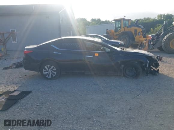 ✅ 2020 Nissan Altima S • VIN: 1N4BL4BW9LC250628 • Lot: 43000096. Wystawiony na IAAI z przebiegiem 74 845 mil. Bezpłatny archiwum sprzedaży aukcyjnych z USA i szczegółowy raport historii pojazdu na DreamBid. Zdjęcie 14.