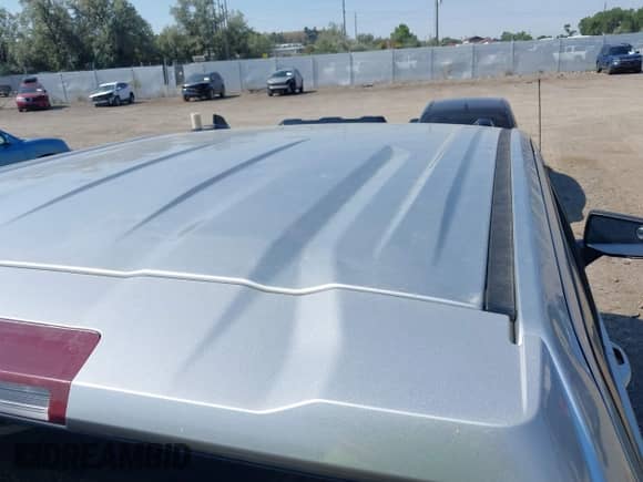 2020 Chevrolet Silverado 2500HD LT z VIN 1GC1YNEY8LF233926, wystawiony jako IAAI lot #42716715 z przebiegiem 137 057 mil mil oraz . Historia ofert i sprzedaży dostępna na DreamBid. Obrazek 19.