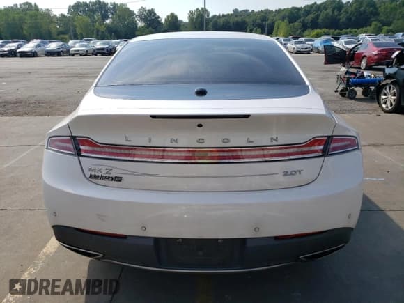 ✅ 2017 Lincoln MKZ Select • VIN: 3LN6L5C9XHR615171 • Lot: 68125235. Listed on Copart with 137,575 mi. Free auction sales archive from the USA and detailed vehicle history report at DreamBid. Image 6.