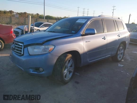 ✅ 2010 Toyota Highlander Limited • VIN: 5TDYK3EHXAS017769 • Lot: 43690947. Listed on IAAI with 155,694 mi. Free auction sales archive from the USA and detailed vehicle history report at DreamBid. Image 2.