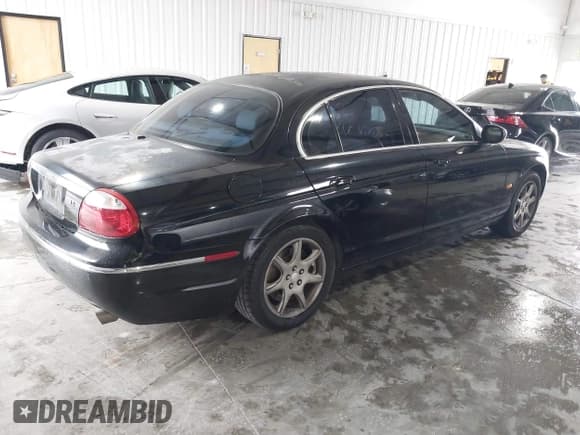 ✅ 2006 Jaguar S-Type 4.2 • VIN: SAJWA01B26HN53915 • Лот: 41560603. Опубликован ранее на IAAI с пробегом 176 860 миль. Бесплатный доступ к архиву аукционных продаж из США и подробный отчёт об истории автомобиля на DreamBid. Изображение 4.