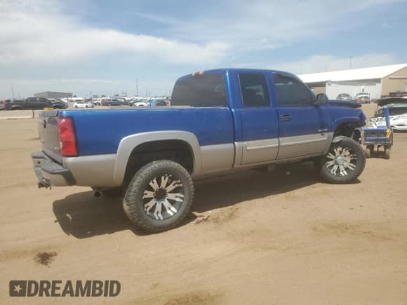 ✅ 2003 Chevrolet Silverado 2500 LS • VIN: 1GCGK29U03Z121413 • Лот: 58362095. Опубликован ранее на Copart с пробегом 237 557 миль. Бесплатный доступ к архиву аукционных продаж из США и подробный отчёт об истории автомобиля на DreamBid. Изображение 3.